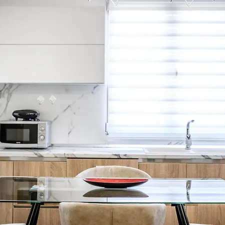 Miku Apartments-luxury View At Wilson Square