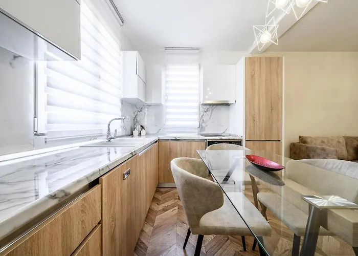 Apartman Miku Apartments-luxury View At Wilson Square