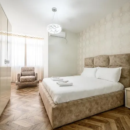 Appartamento Miku Apartments-luxury View At Wilson Square Tirana