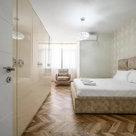 Miku Apartments-luxury View At Wilson Square 地拉那