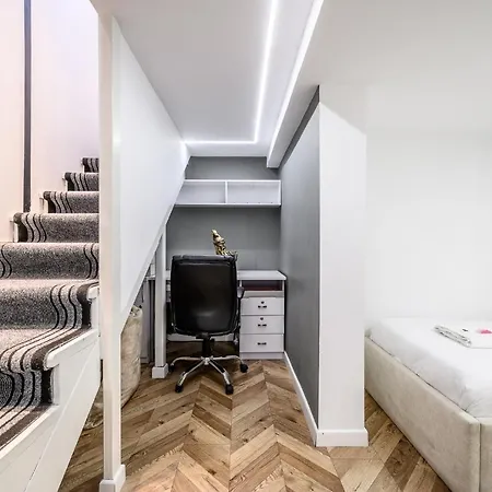Miku Apartments-luxury View At Wilson Square Appartamento *