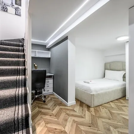 Miku Apartments-luxury View At Wilson Square 地拉那