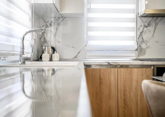 Miku Apartments-luxury View At Wilson Square 아파트