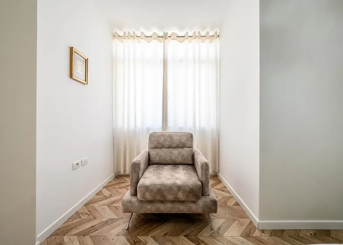Miku Apartments-luxury View At Wilson Square * Tirana