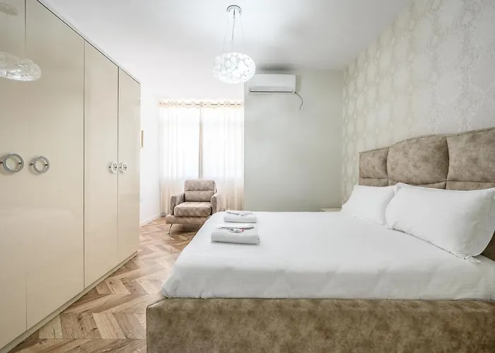 Miku Apartments-luxury View At Wilson Square * 티라나